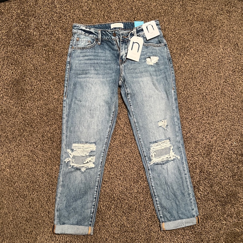 NWT: Nature Denim Medium Wash Distressed Boyfriend Crop Jeans Size 26